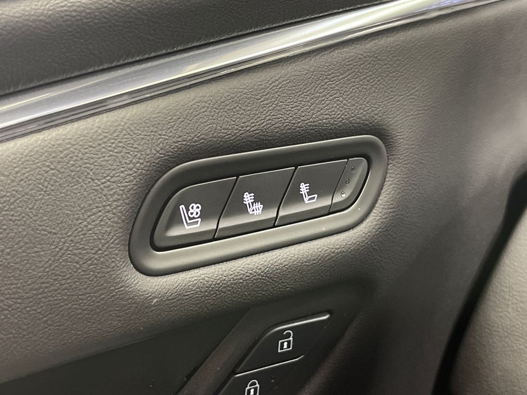 2024 Cadillac Escalade ESV Premium
