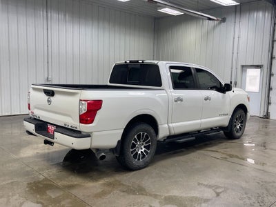 2021 Nissan Titan SV