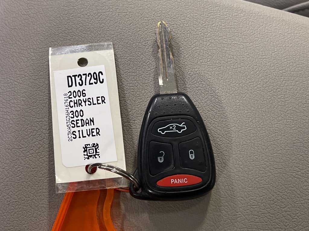 2006 Chrysler 300 Touring