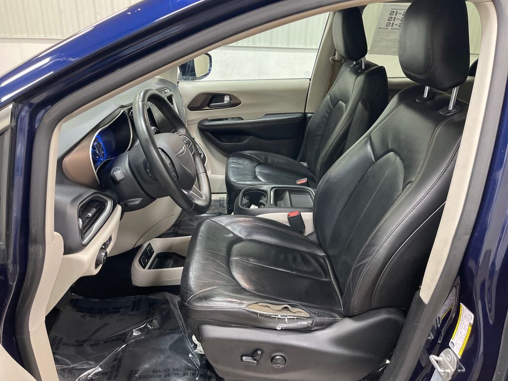 2017 Chrysler Pacifica Touring L