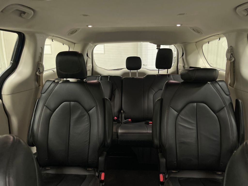 2017 Chrysler Pacifica Touring L