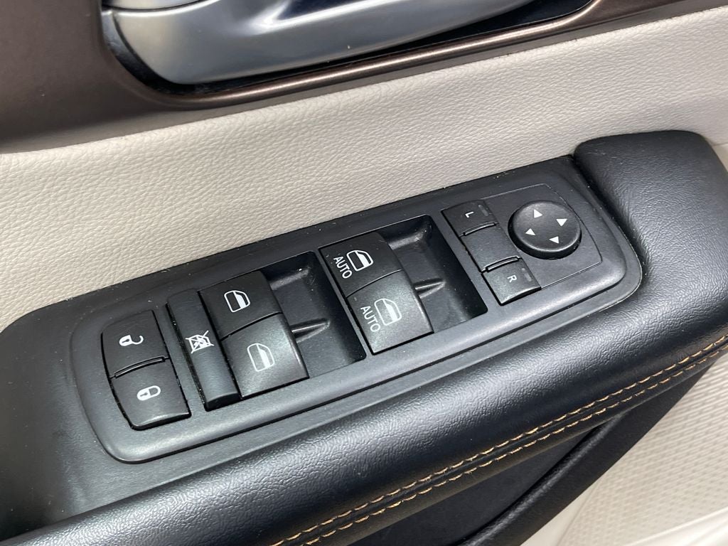 2017 Chrysler Pacifica Touring L