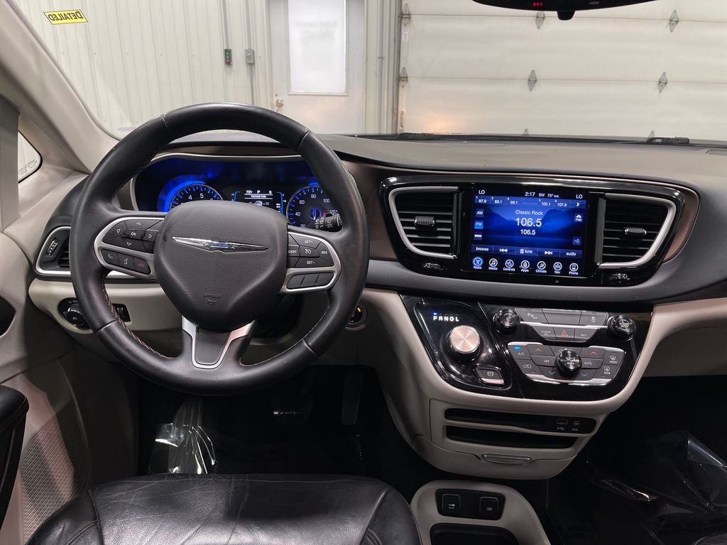 2017 Chrysler Pacifica Touring L