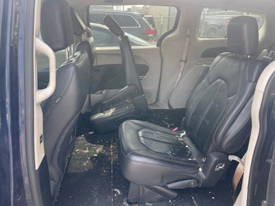 2017 Chrysler Pacifica Touring L