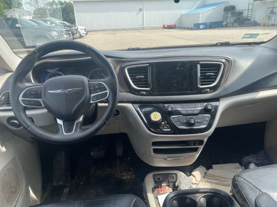 2017 Chrysler Pacifica Touring L