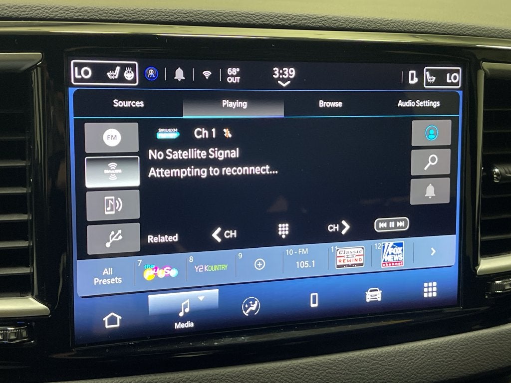 2025 Chrysler Pacifica Select