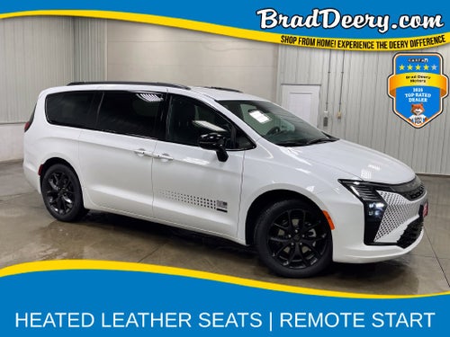2027 Chrysler Pacifica Select