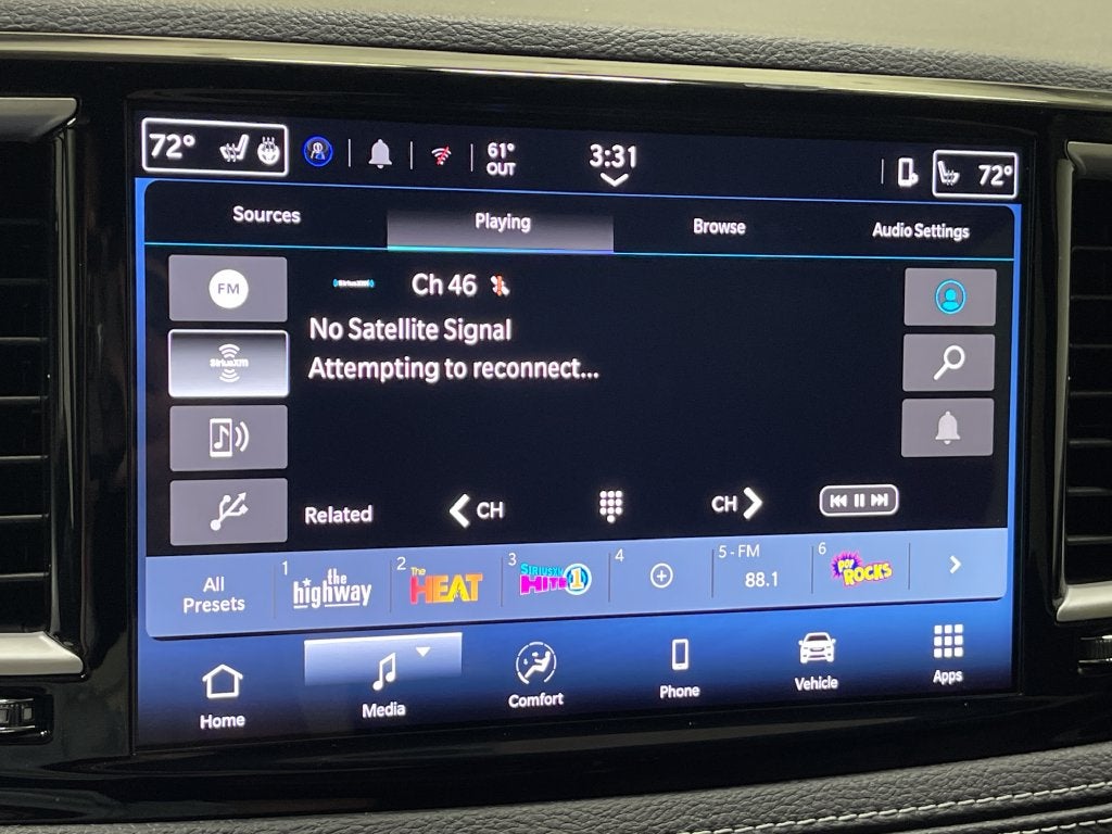2027 Chrysler Pacifica Select