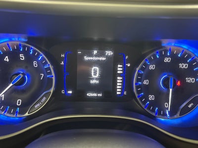 2020 Chrysler Voyager LX