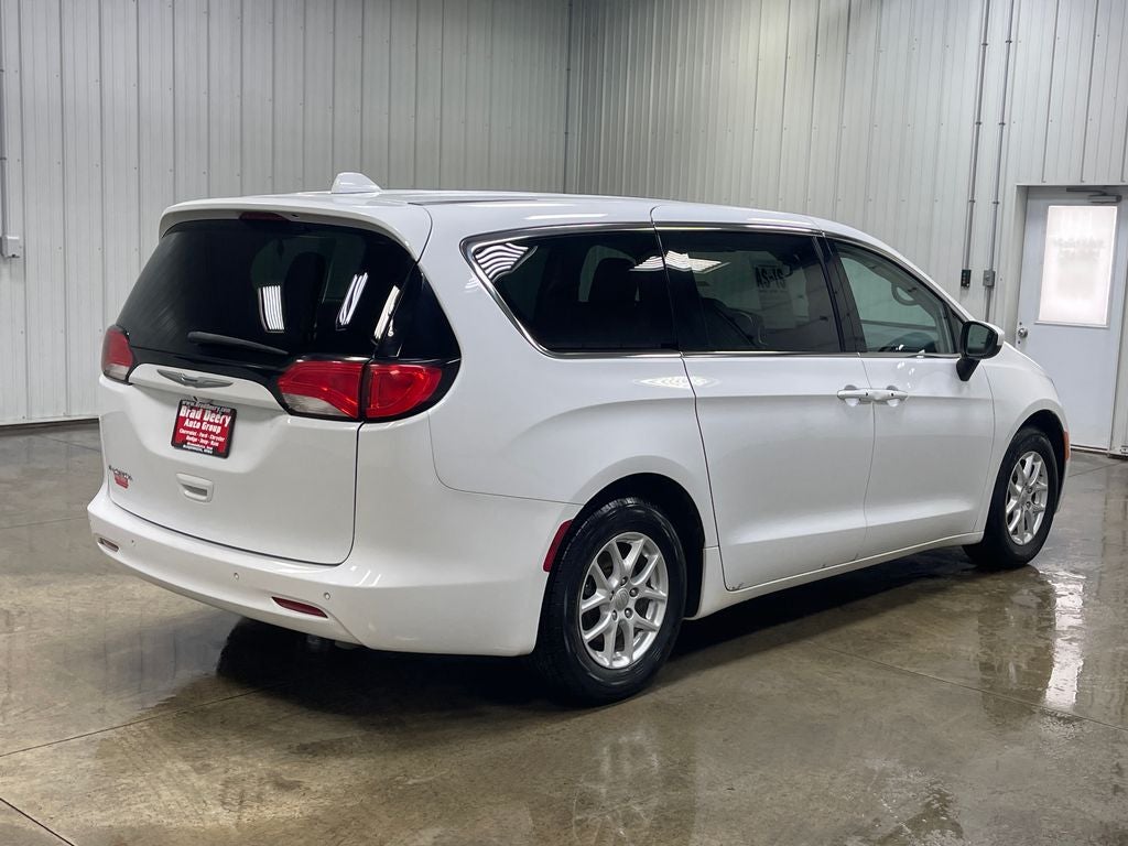 2017 Chrysler Pacifica Touring