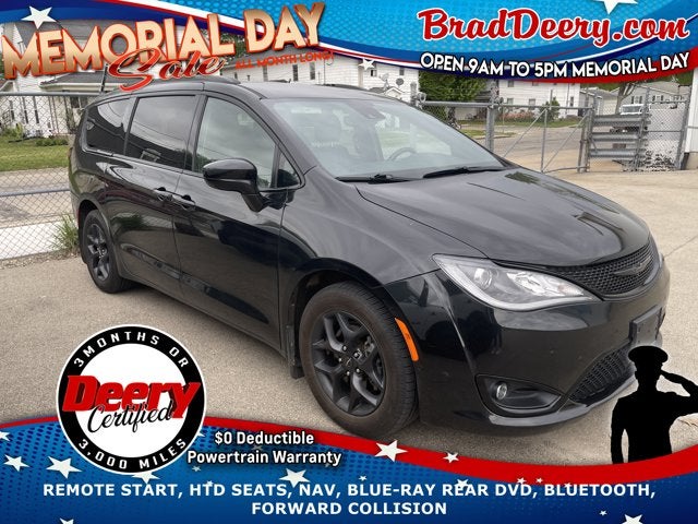 2020 Chrysler Pacifica Touring L Plus's photo