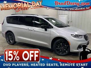 2026 Chrysler Pacifica Select AWD