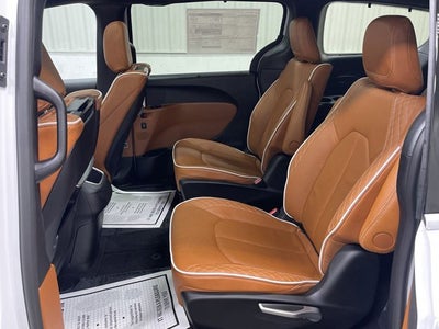 2026 Chrysler Pacifica Pinnacle