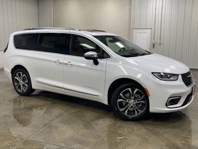 2026 Chrysler Pacifica Pinnacle