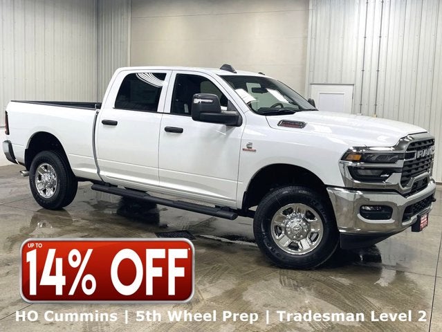 2025 RAM 2500 Tradesman Crew Cab 4X4 Diesel