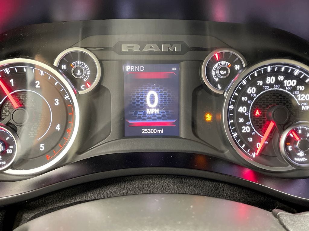 2025 RAM 2500 Big Horn Crew Cab 4X4 Diesel