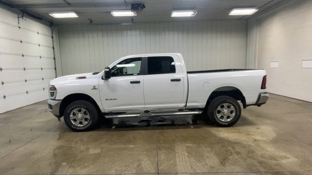 2025 RAM 2500 Big Horn Crew Cab 4X4 Diesel