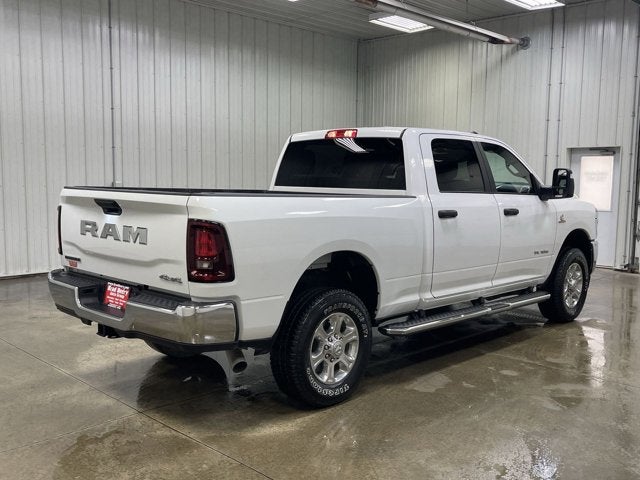 2025 RAM 2500 Big Horn Crew Cab 4X4 Diesel