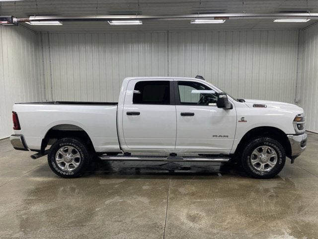 2025 RAM 2500 Big Horn Crew Cab 4X4 Diesel