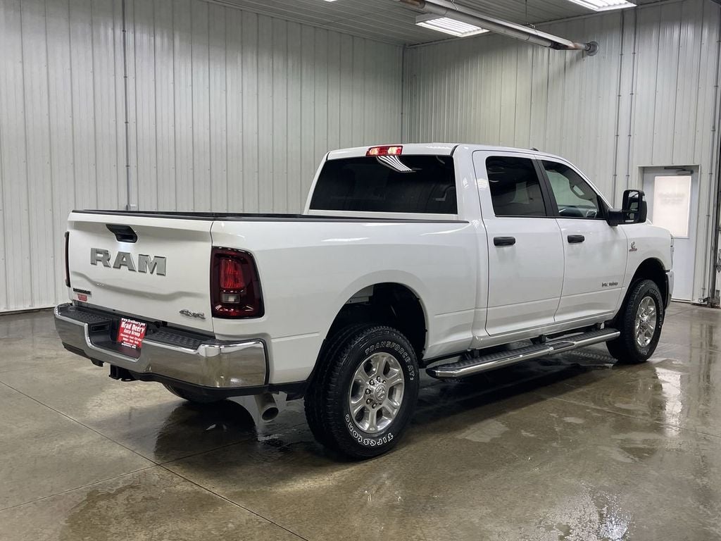 2025 RAM 2500 Big Horn Crew Cab 4X4 Diesel