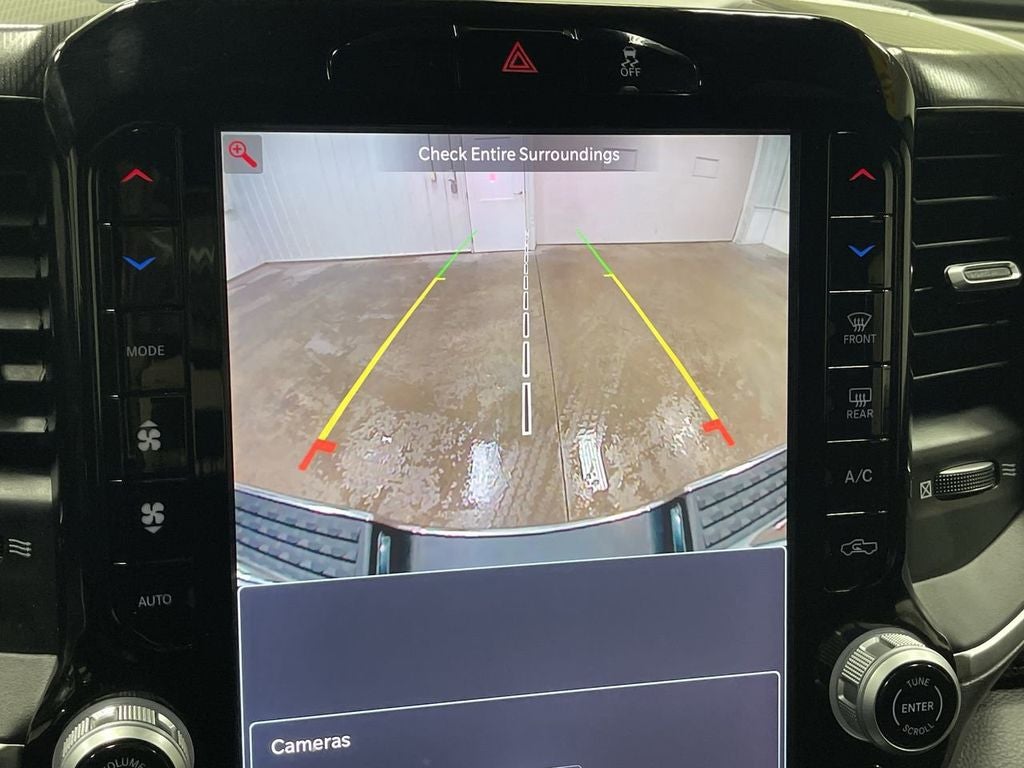 2025 RAM 2500 Big Horn Crew Cab 4X4 Diesel