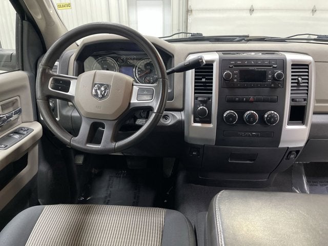 2011 RAM 1500 SLT Reg Cab 4X4