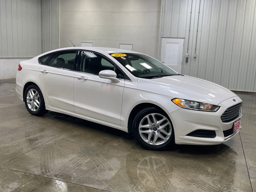 2016 Ford Fusion SE