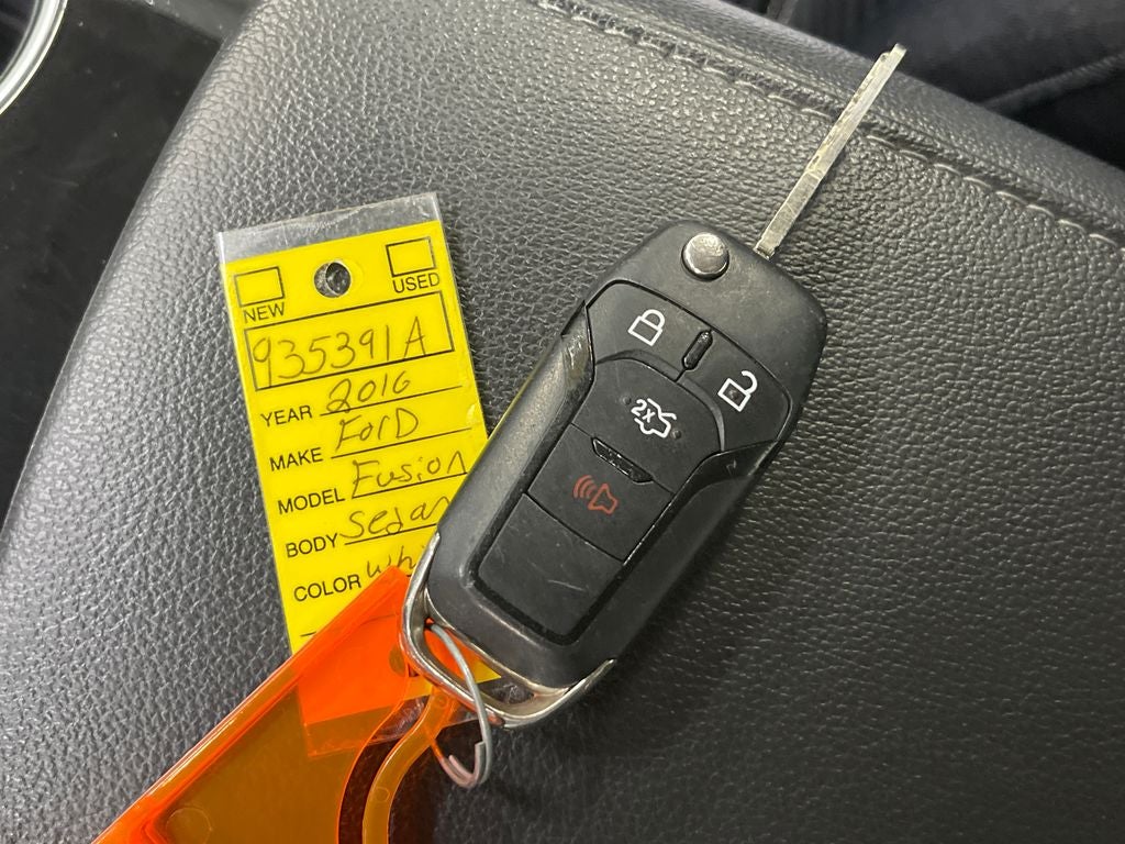 2016 Ford Fusion SE