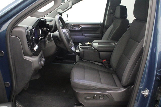 2024 Chevrolet Silverado 1500 LT Crew Cab 4X4