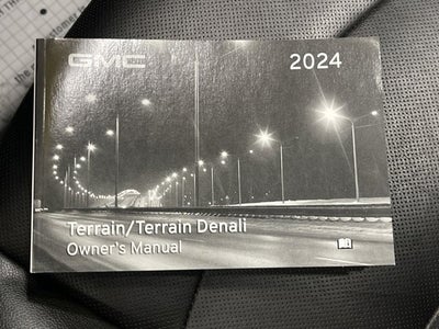 2024 GMC Terrain SLT AWD