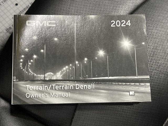 2024 GMC Terrain SLT AWD