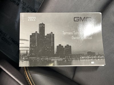2022 GMC Terrain AT4