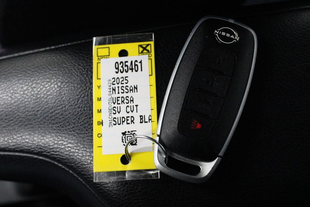 2025 Nissan Versa 1.6 SV
