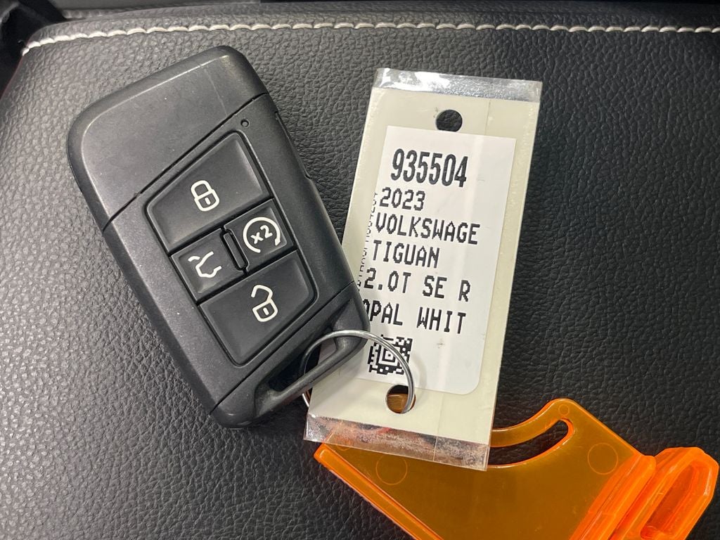 2023 Volkswagen Tiguan 2.0T SE R-Line Black