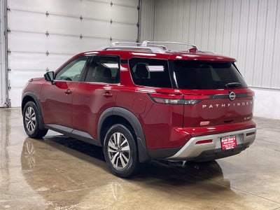 2023 Nissan Pathfinder SL
