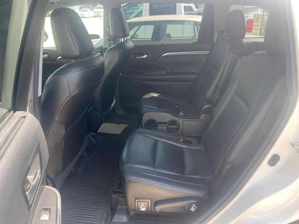 2017 Toyota Highlander Limited Platinum