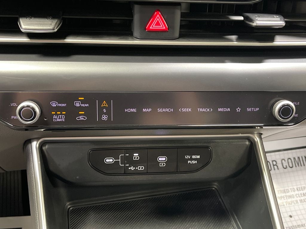 2025 Kia Carnival LXS